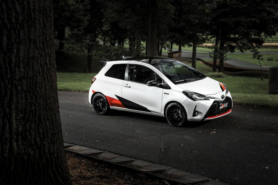  Toyota Yaris GRMN 2017 года  (фото 41 из 51)